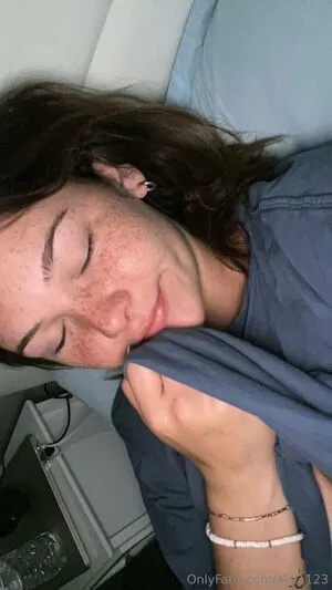 Aliii1123 OnlyFans Leaked Free Thumbnail Picture - #9LeOOgt7kN