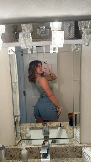 Aliii1123 OnlyFans Leaked Free Thumbnail Picture - #F7XssAFZF7