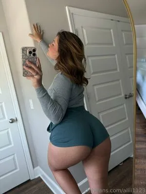 Aliii1123 OnlyFans Leaked Free Thumbnail Picture - #IoFcRmyCNF