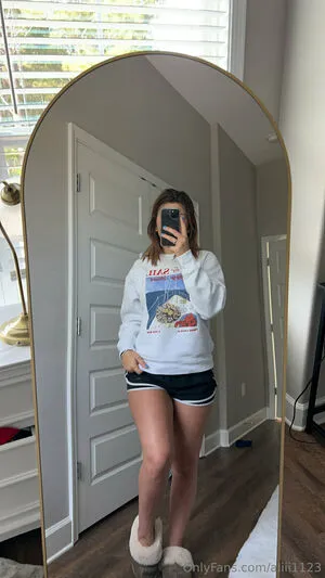 Aliii1123 OnlyFans Leaked Free Thumbnail Picture - #KSTBVk1wis