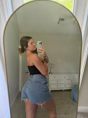 Aliii1123 OnlyFans Leaked Free Thumbnail Picture - #Kq5P2L7JPH