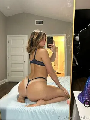 Aliii1123 OnlyFans Leaked Free Thumbnail Picture - #NzeGtcSHsk