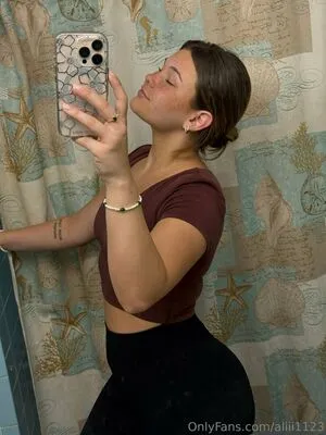 Aliii1123 OnlyFans Leaked Free Thumbnail Picture - #UCQZ6xUcbB