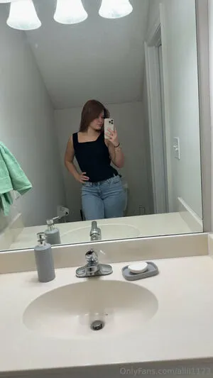 Aliii1123 OnlyFans Leaked Free Thumbnail Picture - #dLc66KOJB4