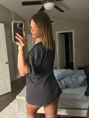 Aliii1123 OnlyFans Leaked Free Thumbnail Picture - #ircMoT4M7g