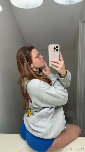 Aliii1123 OnlyFans Leaked Free Thumbnail Picture - #tCSHmgqjrm