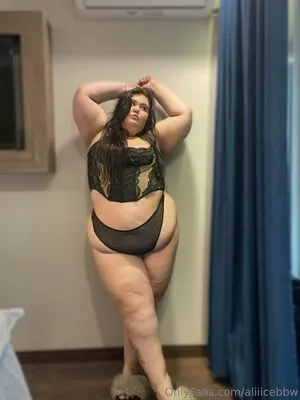 Aliiicebbw OnlyFans Leaked Free Thumbnail Picture - #pSq4b0OlXZ