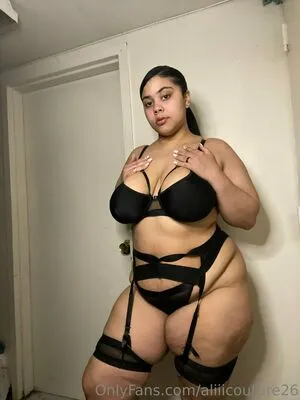 Aliiicouture26 OnlyFans Leaked Free Thumbnail Picture - #CN1uZji2tH