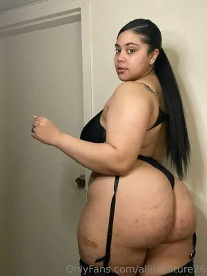 Aliiicouture26 OnlyFans Leaked Free Thumbnail Picture - #ecbvGBRWWd