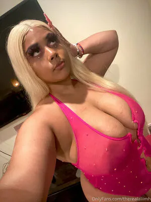 Aliiicouture26 OnlyFans Leaked Free Thumbnail Picture - #iV9h024XuT