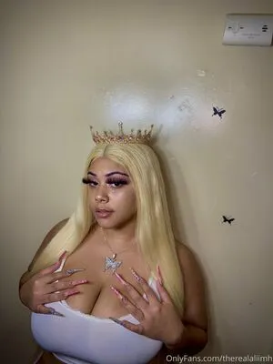 Aliiicouture26 OnlyFans Leaked Free Thumbnail Picture - #osGsvOfTfX