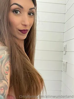Aliinwunderland OnlyFans Leaked Free Thumbnail Picture - #LiPhmWero8