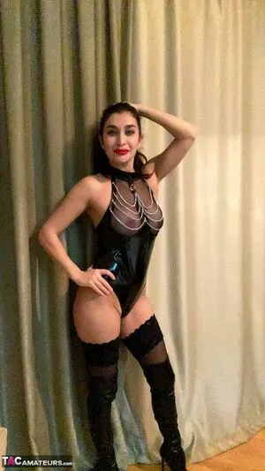Alina OnlyFans Leaked Free Thumbnail Picture - #x3rKShAtII