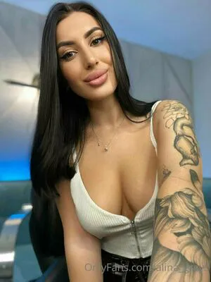Alina Greys OnlyFans Leaked Free Thumbnail Picture - #1f33JjAXUB
