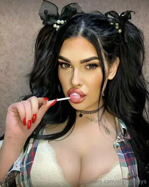 Alina Greys OnlyFans Leaked Free Thumbnail Picture - #4PuG7IVyhi