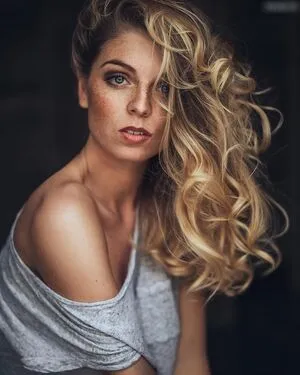 Alina Katharina Nie Alina OnlyFans Leaked Free Thumbnail Picture - #INSwlmp9XV