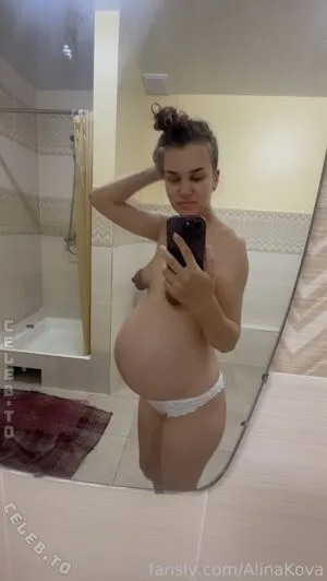 Alina Kova OnlyFans Leaked Free Thumbnail Picture - #3fOKI41NG9