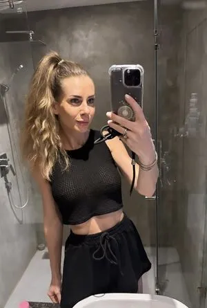 Alina Schulte Im Hoff OnlyFans Leaked Free Thumbnail Picture - #DfTCAKMEun