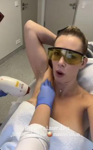 Alina Schulte Im Hoff OnlyFans Leaked Free Thumbnail Picture - #OCwUiAhVum