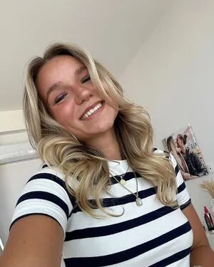 Alina Wachinger OnlyFans Leaked Free Thumbnail Picture - #51825KwxiC