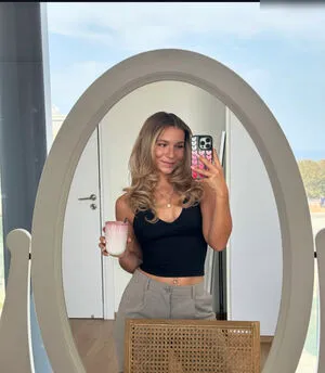 Alina Wachinger OnlyFans Leaked Free Thumbnail Picture - #KZIgUM1mYk