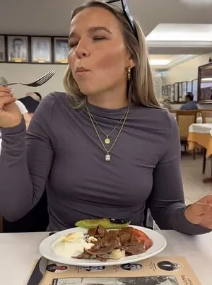 Alina Wachinger OnlyFans Leaked Free Thumbnail Picture - #PAfG8qCoHH