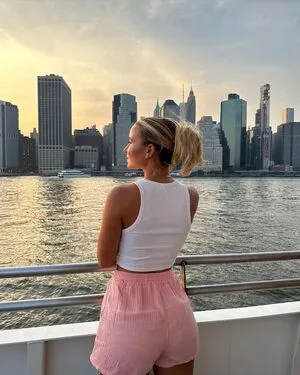 Alina Wachinger OnlyFans Leaked Free Thumbnail Picture - #RAHOSTtrK9