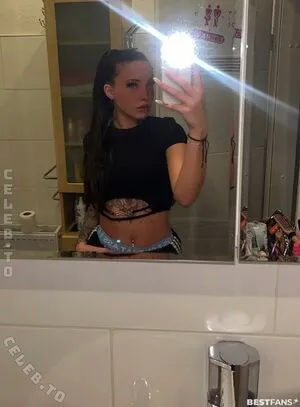 Alinabhm OnlyFans Leaked Free Thumbnail Picture - #Y0VywhVrg5