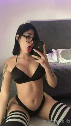 Alinacollins OnlyFans Leaked Free Thumbnail Picture - #DxjPfj8Ere