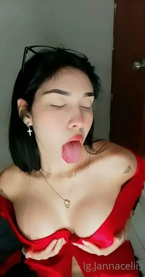 Alinacollins OnlyFans Leaked Free Thumbnail Picture - #G4Yj6Cloix