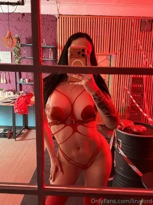 alinajimmychoo OnlyFans Leaked Free Thumbnail Picture - #4BCLbaEwXY
