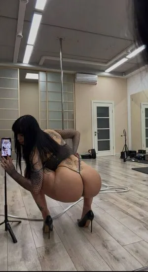 alinajimmychoo OnlyFans Leaked Free Thumbnail Picture - #ZcdxtFZqcO