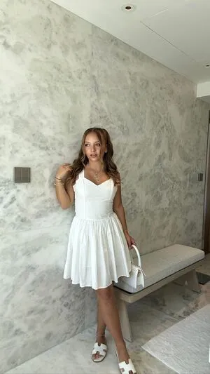 Alinamour OnlyFans Leaked Free Thumbnail Picture - #a7c15IfEba