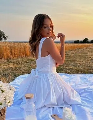 Alinamour OnlyFans Leaked Free Thumbnail Picture - #cdLj4E4PHY