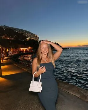 Alinamour OnlyFans Leaked Free Thumbnail Picture - #odnIT3MDyQ