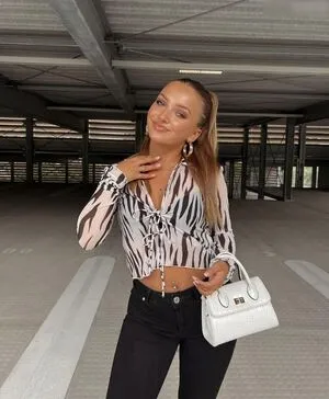 Alinamour OnlyFans Leaked Free Thumbnail Picture - #ynPFFNPDWK