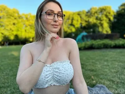 Alinarai OnlyFans Leaked Free Thumbnail Picture - #jvw5urzhy0