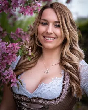 Alinas Landleben OnlyFans Leaked Free Thumbnail Picture - #2m18BqEv8H