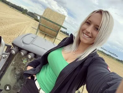 Alinas Landleben OnlyFans Leaked Free Thumbnail Picture - #8MGmdptYPH