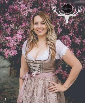Alinas Landleben OnlyFans Leaked Free Thumbnail Picture - #Ea6AipMDw6