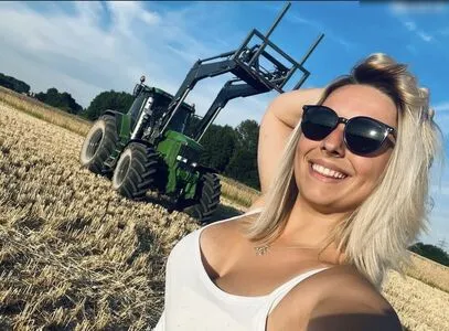 Alinas Landleben OnlyFans Leaked Free Thumbnail Picture - #wk4hA0wuCf