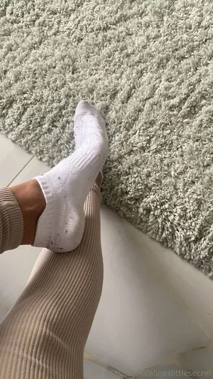 Alinaslittlesecret OnlyFans Leaked Free Thumbnail Picture - #5SdI6Iskrm