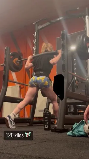 Aline Dessine OnlyFans Leaked Free Thumbnail Picture - #RAYMGV5Ysf