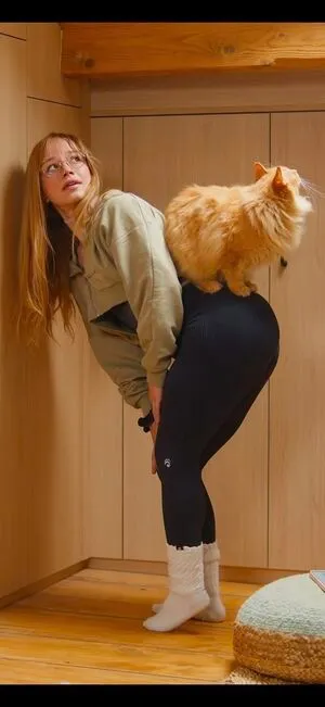 Aline Dessine OnlyFans Leaked Free Thumbnail Picture - #XgurCSE9FX