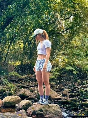 Aline Dessine OnlyFans Leaked Free Thumbnail Picture - #aaqCMMQuqf