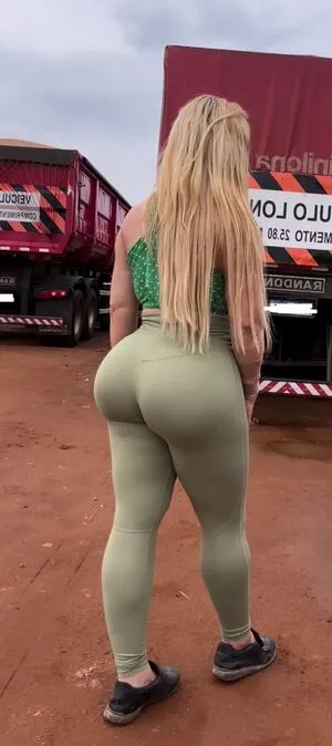 Aline Fuchter Ouriques OnlyFans Leaked Free Thumbnail Picture - #3Sigmgt7Ez