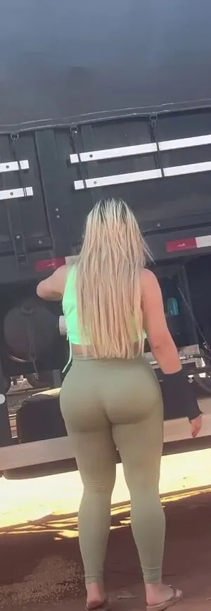 Aline Fuchter Ouriques OnlyFans Leaked Free Thumbnail Picture - #DUt9Z5Sn17