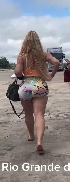 Aline Fuchter Ouriques OnlyFans Leaked Free Thumbnail Picture - #Vj8XbYw6S2