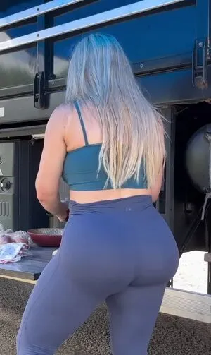 Aline Fuchter Ouriques OnlyFans Leaked Free Thumbnail Picture - #hAKWS3pMS3