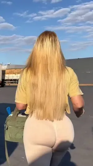 Aline Fuchter Ouriques OnlyFans Leaked Free Thumbnail Picture - #lihyTA1mOr